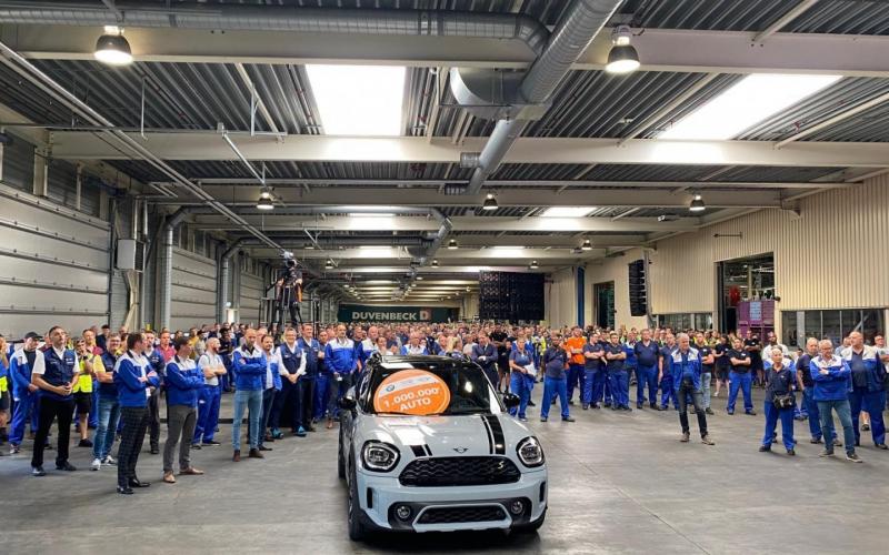 VDL Nedcar builds millionth car for BMW Group
