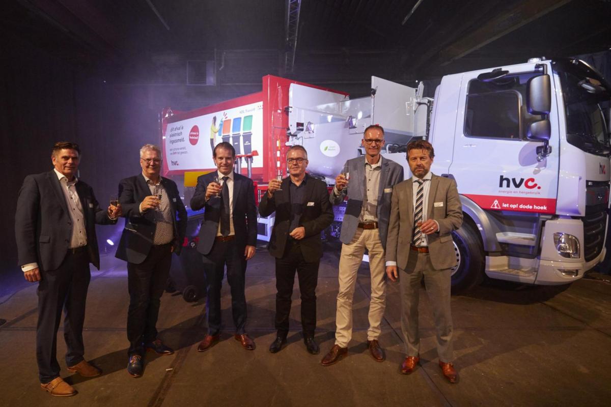 VDL presenteert eerste elektrische voertuigen voor afvalinzameling